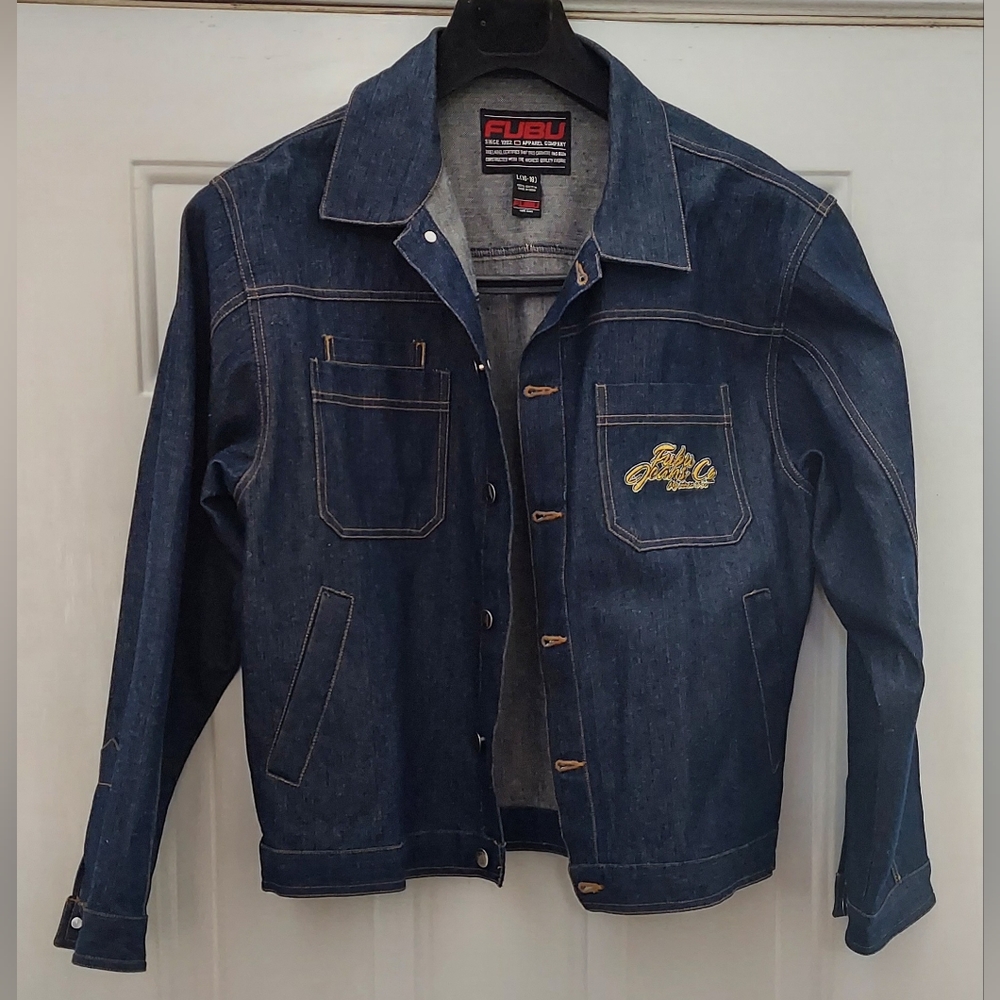 FUBU BOYS DENIM BASIC TRUCKER DENIM JACKET SIZE (16-18) L